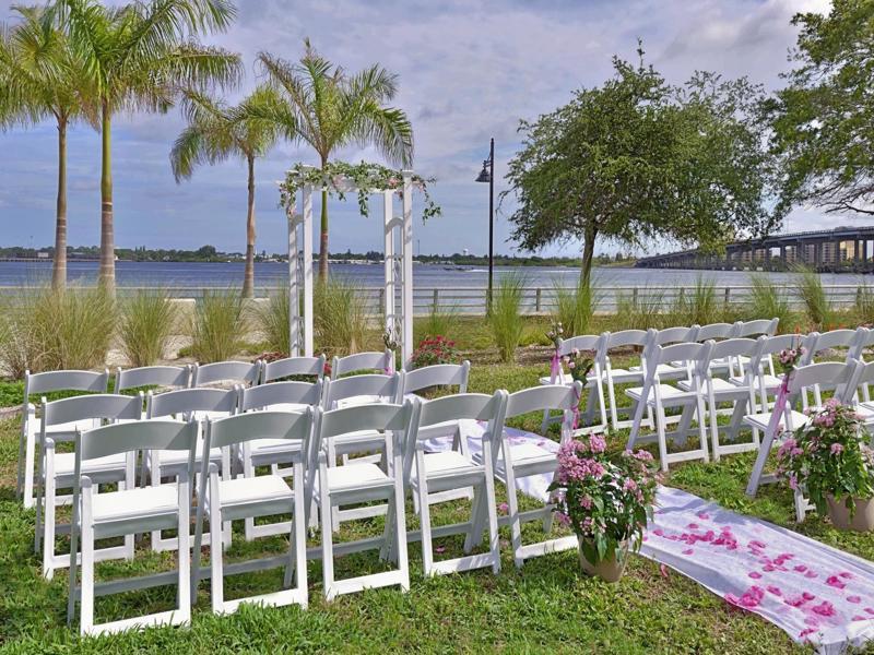 Courtyard By Marriott Bradenton Sarasota/Riverfront المظهر الخارجي الصورة